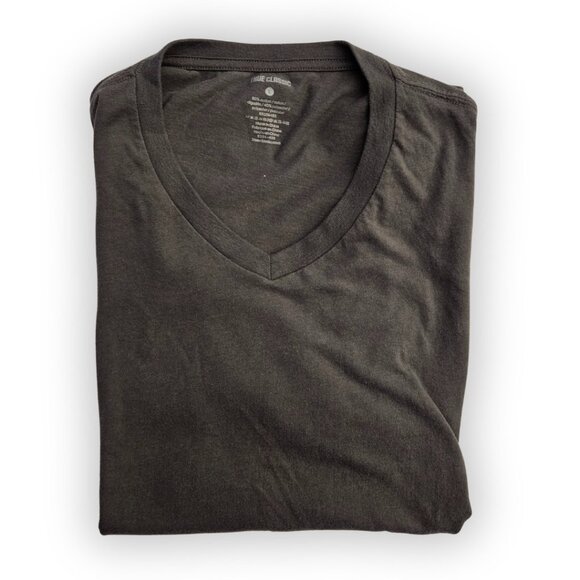 TRUE CLASSIC DARK GREY VNECK TEE SIZE LARGE - Picture 1 of 2